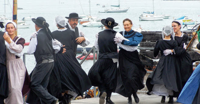 le-groupe-de-danseurs-koroll-digoroll-fera-une-demonstration_fete de la mer